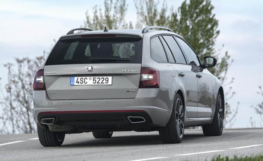  Skoda Octavia RS Combi 2017 года  (WW) (фото 29 из 48)